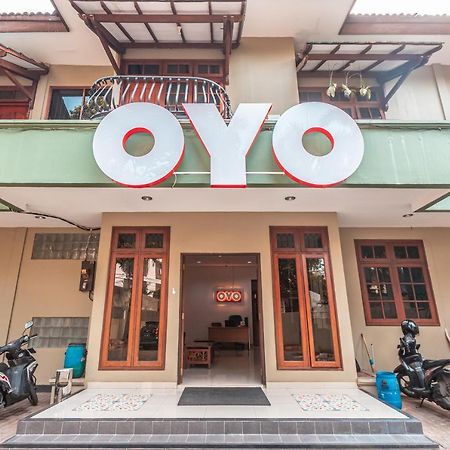 Oyo 1990 Kost Kuningan Executive Boading House Setiabudi Jacarta Exterior foto
