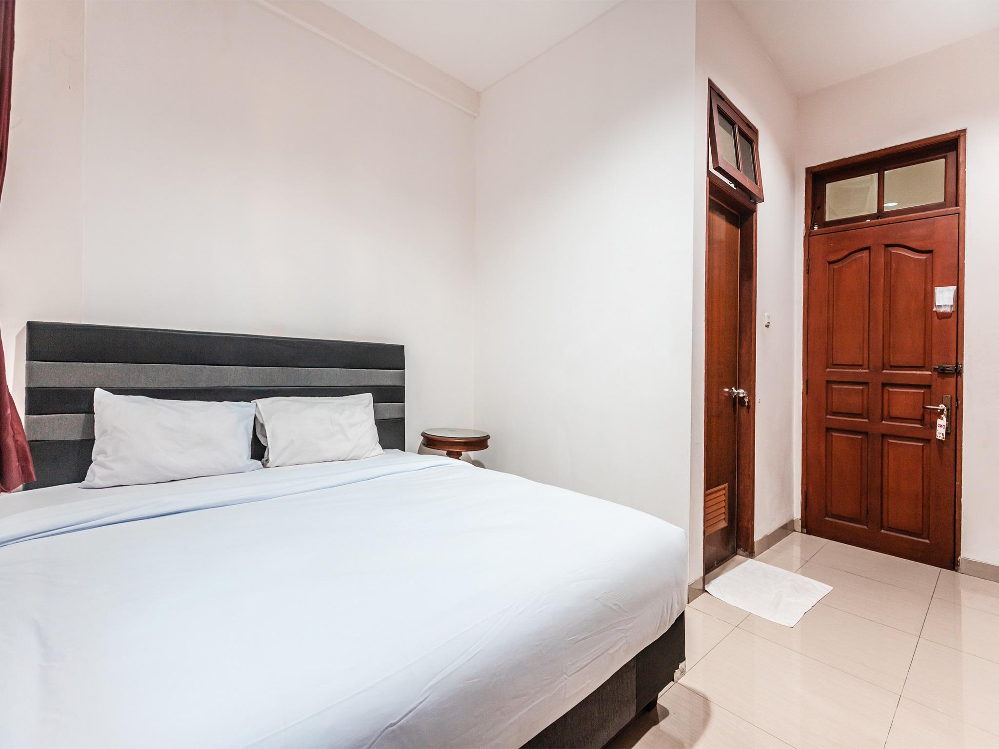 Oyo 1990 Kost Kuningan Executive Boading House Setiabudi Jacarta Exterior foto