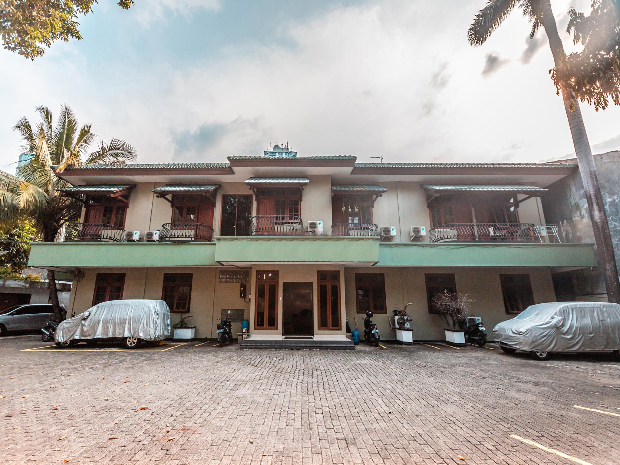 Oyo 1990 Kost Kuningan Executive Boading House Setiabudi Jacarta Exterior foto